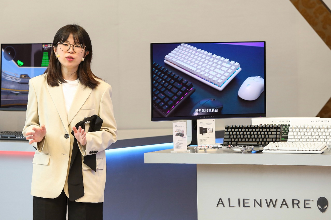 聚焦CES丨外星人发布ALIENWARE PRO无线游戏鼠标和全新PRO无线游戏键盘