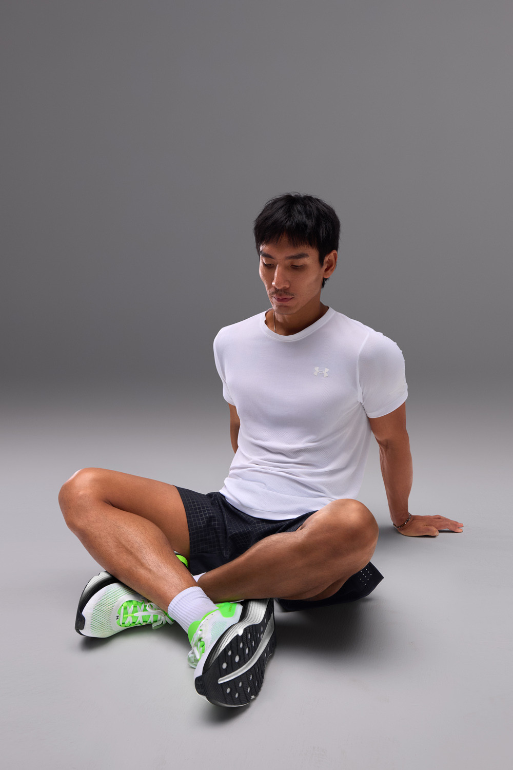 震撼登场！UNDER ARMOUR 新一代厚底跑鞋强势来袭