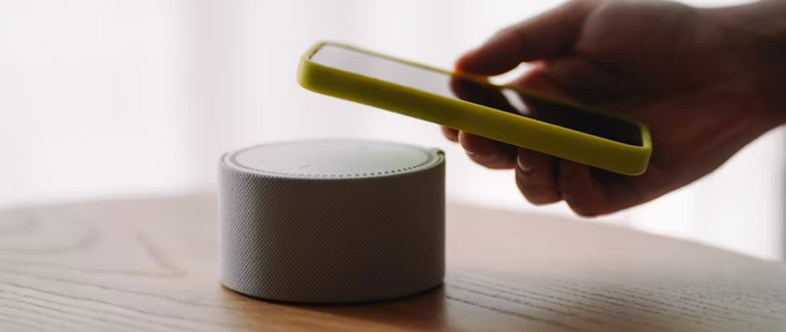 Vision Pro体验惊艳与不足，AI眼镜拆解揭秘技术｜「智能设备」本周6篇好文推荐